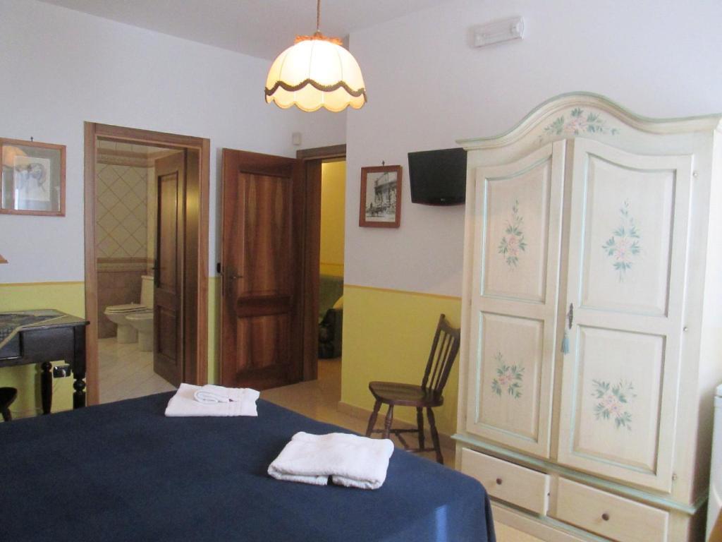 غالّيبولي B&B Villa Colfiorito الغرفة الصورة